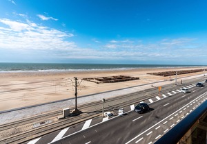Contemporary apartment in Oostende with balcony