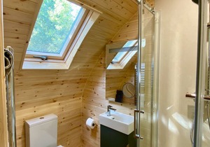 Contemporary, spacious and stylish retreats with one double bedroom, one twin bedroom and sofa which