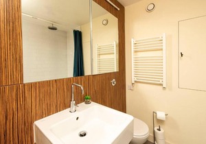 Convenient 1BR Flat near City by GuestReady