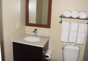 Convenient Location in Queens, Long Island! Minutes to Noguchi Museum!