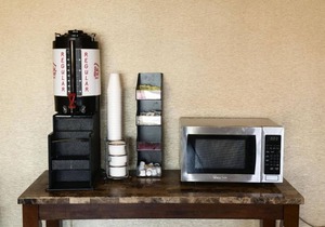 Convenient Stay, Superb Location! 2 Budget-friendly Units with Kitchenettes