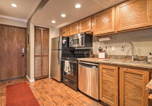 Copper Chase Condo Less Than 1 Mile to Brian Head Skiing!