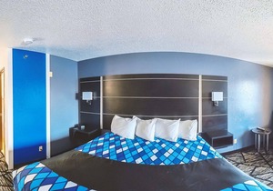 Coratel Inn & Suites Blaine - 1 Queen Bed Accessible Non-Smoking