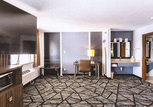 Coratel Inn & Suites Blaine - Standard 1 Queen Bed Non-Smoking
