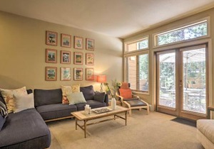 Corner-Unit Condo with Grill Walk to Lake Tahoe!