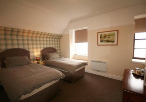 Corrie Hotel