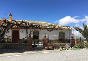 Cortijo " La Huerta " private pool