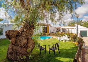 Cortijo del Coco 1 Fuente de Piedra by Ruralidays