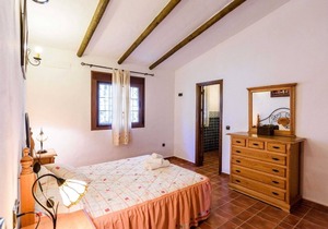 Cortijo El Manzano Sayalonga by Ruralidays