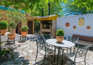 Cortijo la Algallumbilla Carcabuey by Ruralidays in Córdoba