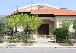 Costas Hostel Action