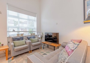 Cosy 1 bed annex near Wimbledon station!