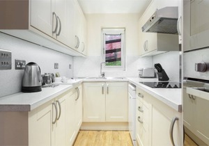 Cosy 2-Bed Apartment | Seaside Resort | Sleeps 6