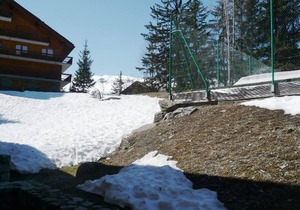 Cosy 2-Room Apartment for 4, Near Slopes and Shops, Méribel Chalets Route