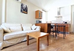 Cosy and Elegant 1 Bedroom Rue Florian