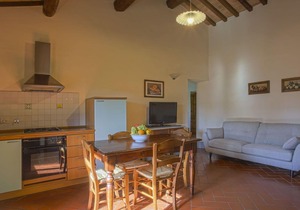 Cosy apartment for 4 people with pool, WIFI, TV, patio, pets allowed, panoramic view and parking