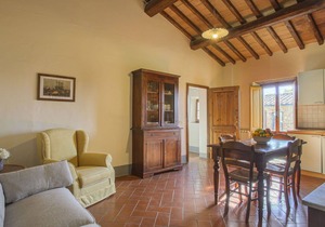 Cosy apartment for 4 people with pool, WIFI, TV, patio, pets allowed, panoramic view and parking