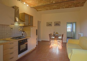 Cosy apartment with pool, WIFI, TV, patio, pets allowed, panoramic view and parking