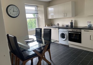 Cosy Apartment 2 - Lanark Town Centre