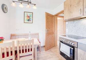 Cosy Apartment "Bergblick" with Garden, Terrace & Wi-Fi; Parking Available