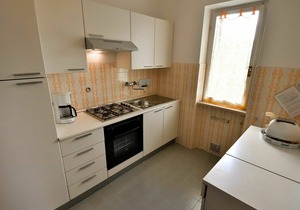 Cosy apartment for 6 people with WIFI, TV, balcony, pets allowed and parking