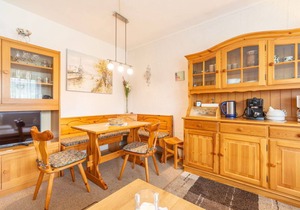 Cosy apartment for 2 people with WIFI, TV, terrace and parking