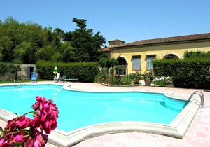 Cosy apartment in villa for 6 guests with WIFI, pool, TV and panoramic view