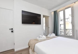 Cosy Bedroom near Tour Eiffel Champs de Mars
