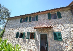 Cosy Farmhouse with Whirlpool, Pool, Barbecue, Garden