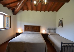Cosy Farmhouse with Whirlpool, Pool, Barbecue, Garden