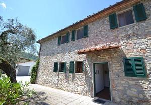 Cosy Farmhouse with Whirlpool, Pool, Barbecue, Garden