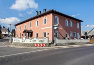 Cosy holiday home with traditional cuisine