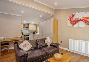 Cosy log cabin with one double.