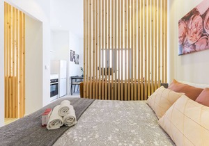 Cosy studio for 3 people in Alcantara with Wi-Fi and TV