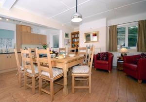 Cottage ∙ 4 bedrooms ∙ 7 guests