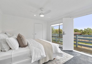 Cottage At The Sound - Beautifully Styled Beach House