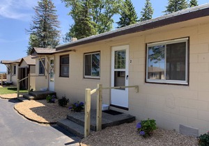Cottage Cove · Lake Huron Beach Cottage No. 2