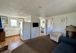 Cottage Cove · Lake Huron Beach Cottage No. 4