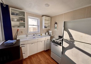 Cottage Cove · Lake Huron Beach Cottage No. 4