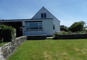 Cottage Overlooking The Cathedral Of St Davids