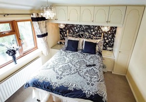 Cottage with two doubles and one twin.