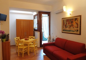 Country House The house of Carla-SWIMMING POOL and WI-FI-MONOLOCALE 3 km from the SEA
