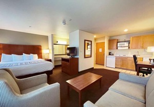 Country Inn & Suites by Radisson Bend OR