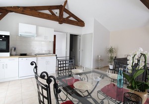 Countryside Retreat with Private Spa in Nueil sur Layon, Near Vineyards and Loire Castles