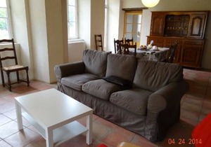 Countryside Retreat: Renovated Farmhouse 5km from Major Shopping, 7km from Le Mans