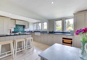 Court Lodge Oast - Five Bedroom House, Sleeps 11
