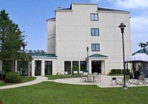 Courtyard by Marriott Covington / Mandeville