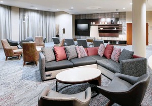 Courtyard by Marriott Miami at Dolphin Mall