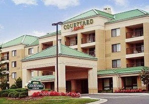 Courtyard by Marriott Richmond Northwest