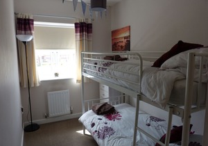 Cowry Cottage - Sea Views Only 5 Minutes Walk From Miles Of Golden Sand